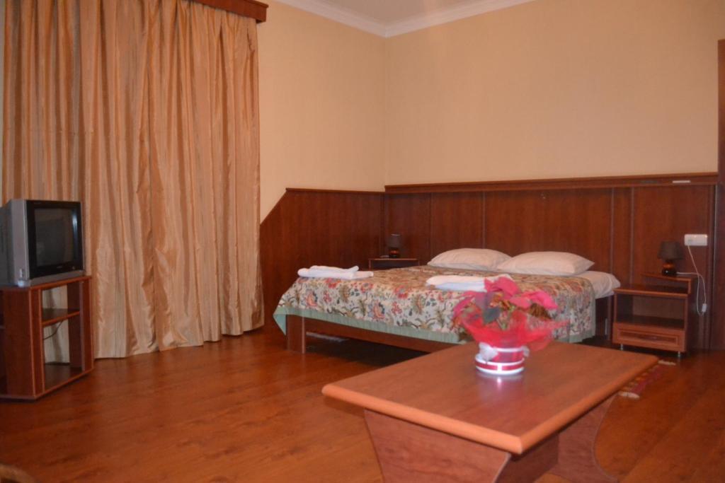 Astoria Hotel Tbilisi Room photo